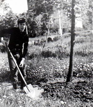 Doing community service in a park during in eighth grade. Gor’kov recalls that he and his friends discovered old artillery powder in the process.